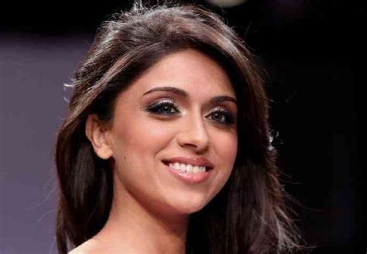 Zoa Morani Height, Weight, Net Worth, Age, Birthday, Wikipedia, Who, Instagram, Biography