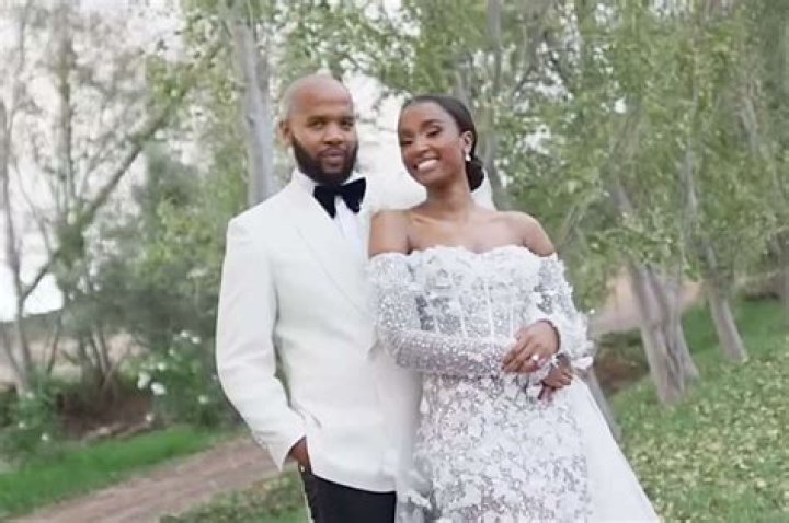 Zozibini Tunzi Height, Age, Boyfriend, Biography, Wiki, Net Worth